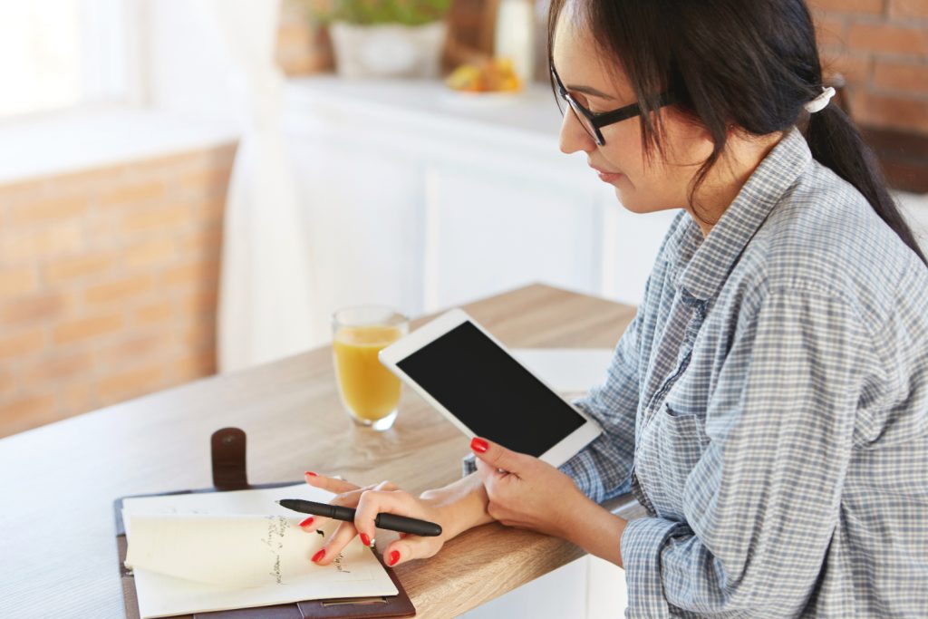Wattpad Alternatives for Reading and Writing Stories